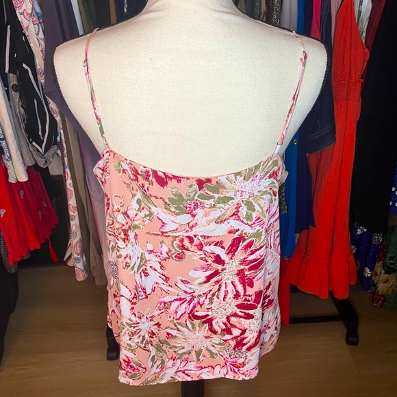 Violet + Claire floral top, size medium - Picture 4 of 5